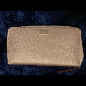 Kate Spade Zip Around Wallet